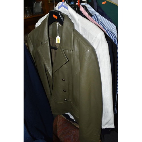 488 - A SMALL QUANTITY OF LADIES AND GENTS CLOTHING ETC, to include a Ladies George green leather jacket -... 
