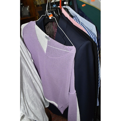 488 - A SMALL QUANTITY OF LADIES AND GENTS CLOTHING ETC, to include a Ladies George green leather jacket -... 