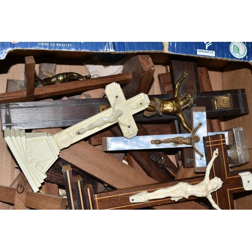 515 - ONE BOX OF RELIGIOUS CRUCIFIXES, to include an assortment of wooden and metal crucifixes, etc