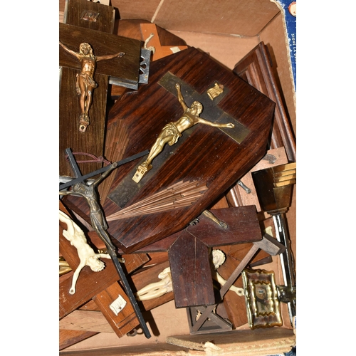 515 - ONE BOX OF RELIGIOUS CRUCIFIXES, to include an assortment of wooden and metal crucifixes, etc