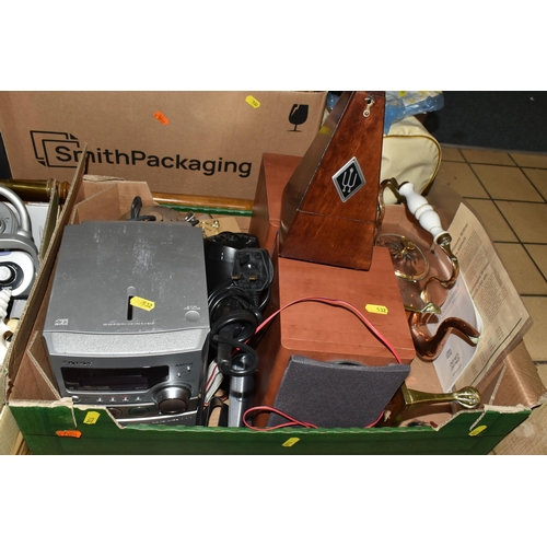 532 - FOUR BOXES OF AUDIO EQUIPMENT AND MISCELLANEOUS SUNDRIES, to include a Roberts Classic 939 radio, a ... 