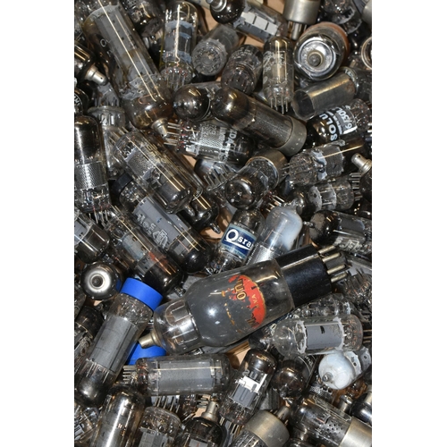 536 - A QUANTITY OF ASSORTED BOXED AND UNBOXED VALVES, assorted sizes, manufacturers to include Brimar, Ed... 