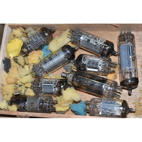 576 - A QUANTITY OF ASSORTED BOXED AND UNBOXED VALVES, assorted sizes, manufacturers to include Mazda, Osr... 