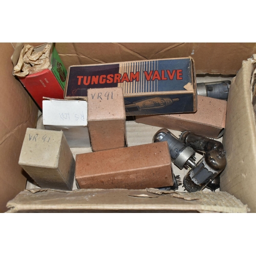 576 - A QUANTITY OF ASSORTED BOXED AND UNBOXED VALVES, assorted sizes, manufacturers to include Mazda, Osr... 