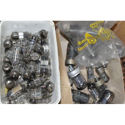 576 - A QUANTITY OF ASSORTED BOXED AND UNBOXED VALVES, assorted sizes, manufacturers to include Mazda, Osr... 