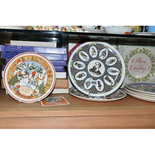 605 - A QUANTITY OF COLLECTORS PLATES, to include various Royal Doulton Christmas plates, Shakespeare and ... 