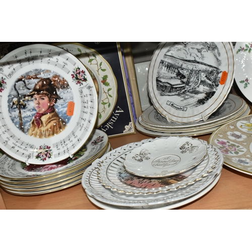 605 - A QUANTITY OF COLLECTORS PLATES, to include various Royal Doulton Christmas plates, Shakespeare and ... 