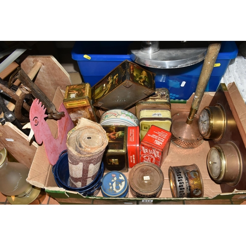 613 - TWO BOXES OF MISCELLANEOUS SUNDRIES, to include a set of cast aluminium wall hanging Buffalo Horns, ... 