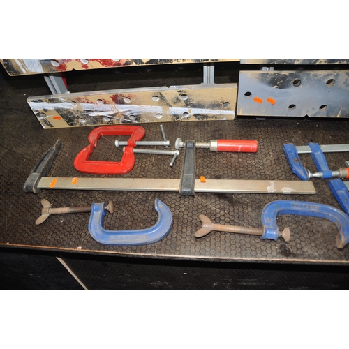 1070 - TWO RECORD 4 G CLAMPS, THREE DRAPER CLAMPS, a large clamp, two other g clamps and two work benches (... 
