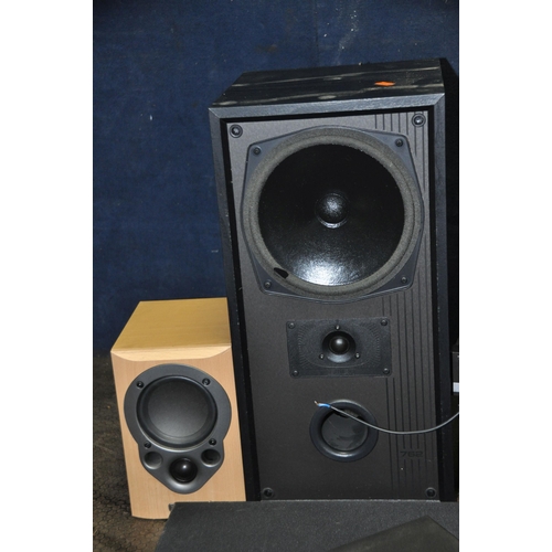 1076 - A TECHNICS AND MISSION COMPONENT HI FI comprising of a ST-G570L tuner, a RS-BX606 tape player, a pai... 