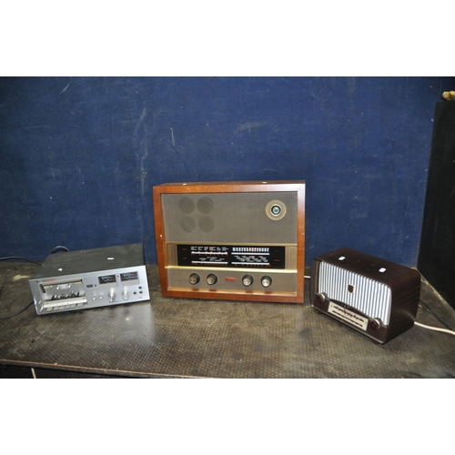 1106 - THREE ITEM OF VINTAGE AUDIO EQUIPMENT comprising of a Murphy A252 valve radio, an Ultra valve radio ... 