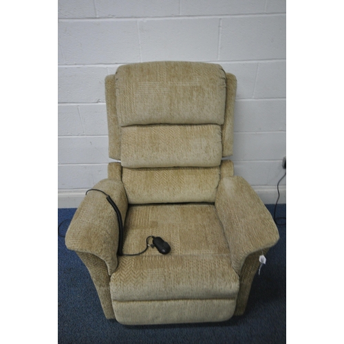 1328 - A RESTWELL GREEN UPHOLSTERED ELECTRIC RISE AND RECLINE ARMCHAIR (condition report: PAT pass and work... 