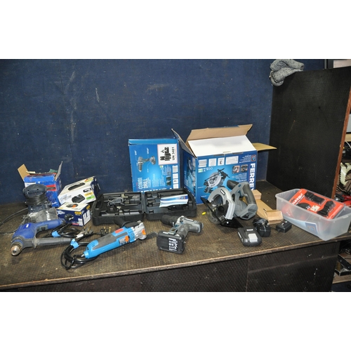 1061 - A COLLECTION OF FERREX, NUTOOL AND WICKES POWER TOOLS including a cordless drill,  a cordless circul... 