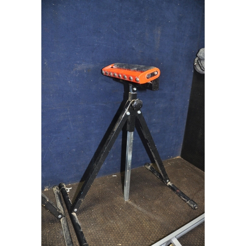 1068 - A PAIR OF ROLLER STANDS and a carpenters straight edge guide with two clamps 286cm long in total and... 