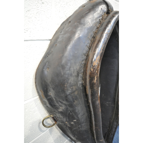 1282 - A LARGE LEATHER HORSE COLLAR, width 66cm x height 90cm, along with a pair of brass horse hames (cond... 