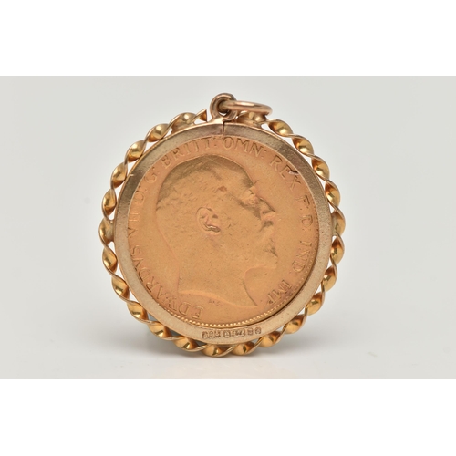 1 - A MOUNTED HALF SOVEREIGN GOLD COIN, a 1907 half sovereign depicting George and the Dragon, Edward VI... 