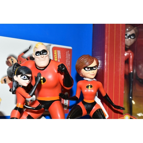 404 - TWO BOXED ENESCO DISNEY PIXAR 'INCREDIBLES 2' FIGURES, comprising 'Everyone is Special' A29295 figur... 