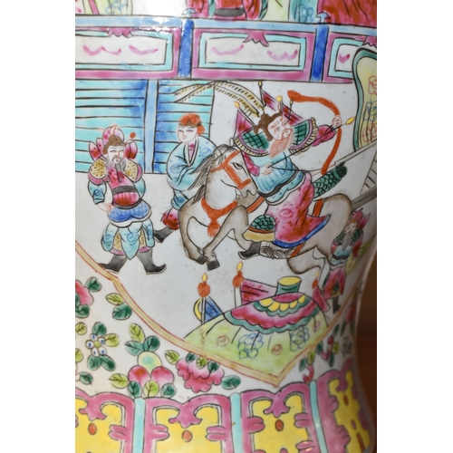 413 - A LARGE CHINESE FAMILLE ROSE COVERED VASE, approximate height 44cm, no visible maker's mark (1) (Con... 