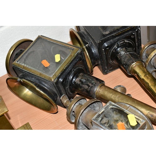 480 - A PAIR OF CARRIAGE LAMPS AND TWO SIMILAR LAMPS, comprising a pair of brass mounted black painted lam... 