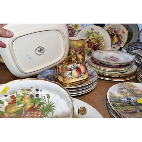 513 - A QUANTITY OF COLLECTORS PLATES ETC, to include nine Wedgwood 'Wind in the Willows', Royal Doulton '... 