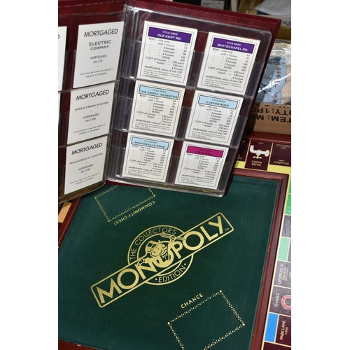 538 - A FRANKLIN MINT MONOPOLY COLLECTORS EDITION SET, board mounted on wooden box with single draw beneat... 