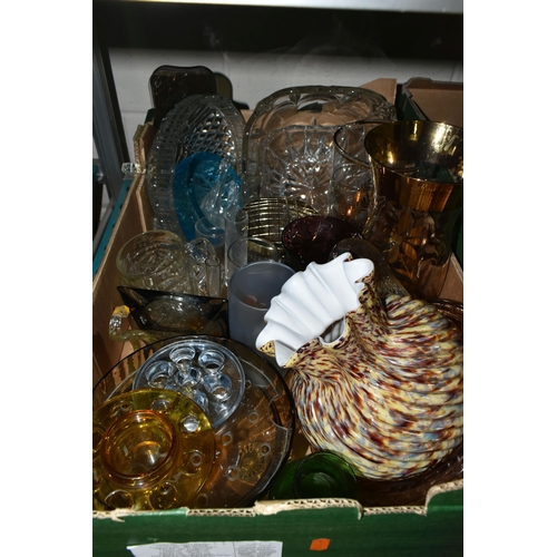 546 - FIVE BOXES AND LOOSE CERAMICS AND GLASS WARES, to include a Mason's Peony & Prunus Root plate, two G... 