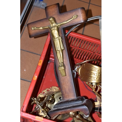 457 - TWO BOXES OF METALWARE, LIGHTING AND THREE LARGE CRUCIFIXES, to include a desk top brass crucifix, l... 