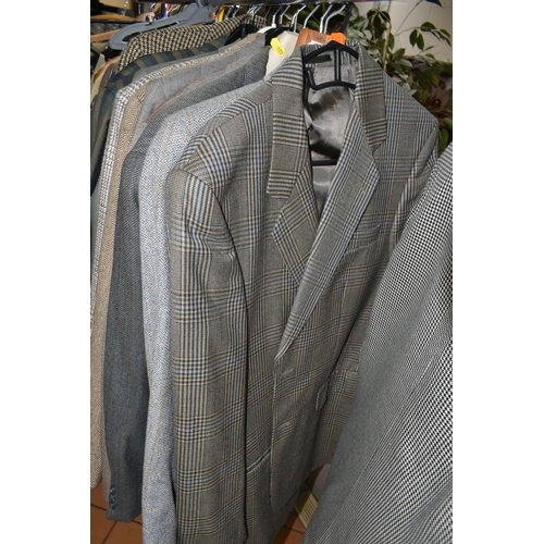 577 - A QUANTITY OF GENTLEMEN'S VINTAGE CLOTHING, comprising thirty four classic gentlemen's jackets, chec... 