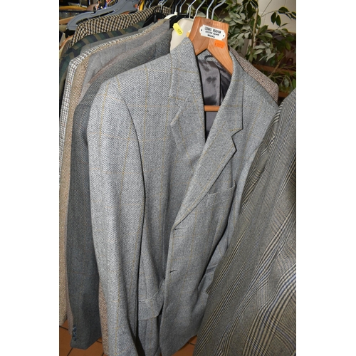 577 - A QUANTITY OF GENTLEMEN'S VINTAGE CLOTHING, comprising thirty four classic gentlemen's jackets, chec... 