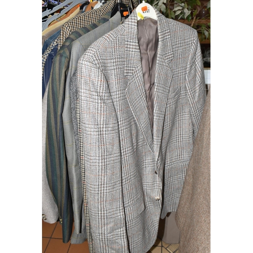 577 - A QUANTITY OF GENTLEMEN'S VINTAGE CLOTHING, comprising thirty four classic gentlemen's jackets, chec... 