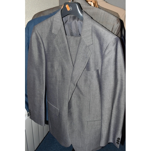 653 - TWENTY ONE GENTLEMEN'S VINTAGE LOUNGE SUITS, assorted colours, pale grey, blue, beige, pinstriped, m... 