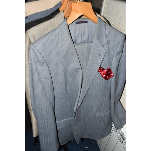 653 - TWENTY ONE GENTLEMEN'S VINTAGE LOUNGE SUITS, assorted colours, pale grey, blue, beige, pinstriped, m... 