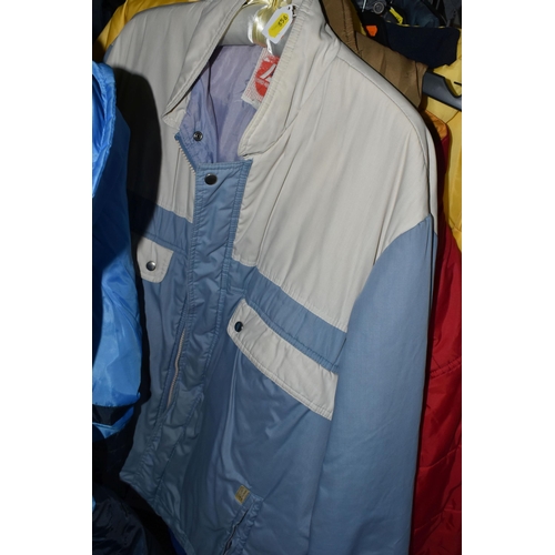 656 - FIFTEEN MEN'S SHOWERPROOF JACKETS, comprising maker's names Windsmoor, John Storm, Canterbury, Stone... 