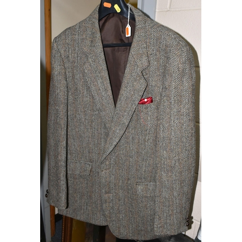 631 - A GROUP OF SIX GENTLEMEN'S 'HARRIS TWEED' JACKETS, 100% wool, patterns include Hound's Tooth, Herrin... 