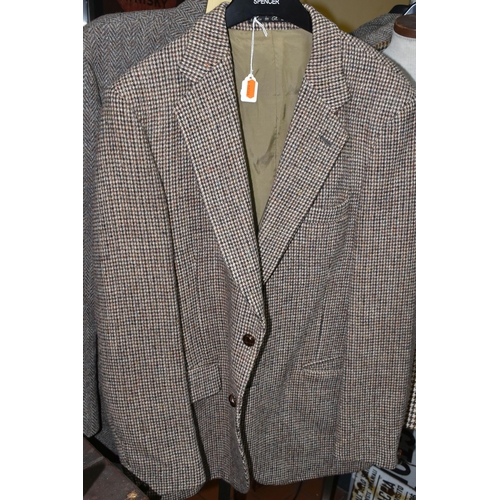 631 - A GROUP OF SIX GENTLEMEN'S 'HARRIS TWEED' JACKETS, 100% wool, patterns include Hound's Tooth, Herrin... 