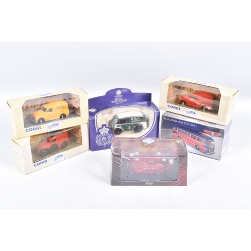 139 - A QUANTITY OF ASSORTED BOXED MODERN DIECAST BUS, COACH, TRAM, VAN AND LORRY/TRUCK MODELS, to include... 