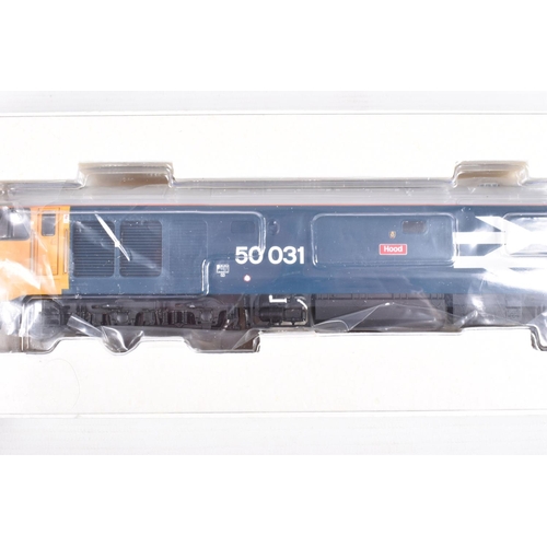 190 - A BOXED OO GAUGE HORNBY MODEL RAILWAYS DIESEL ELECTRIC LOCOMOTIVE, Class 50, no. 50031 'Hood' in BR ... 