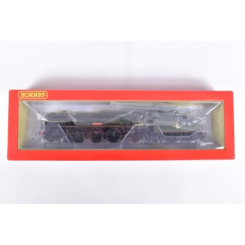 200 - A BOXED OO  GAUGE HORNBY MODEL RAILWAYS  Rebuilt   'West Country'  BR 4-6-2, no. 34096 'Trevone' , i... 