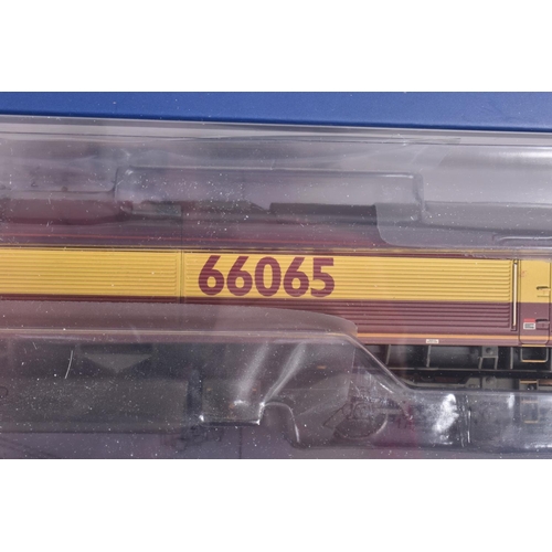 216 - A BOXED OO GAUGE BACHMANN BRANCHLINE MODEL RAILWAYS Class 66, no. 66065 in EWS livery with DB Schenk... 