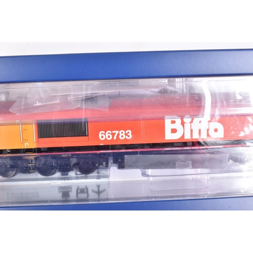 219 - A BOXED OO GAUGE BACHMANN BRANCHLINE MODEL RAILWAYS Class 66, no. 66783 'The Flying Dustman' in Biff... 