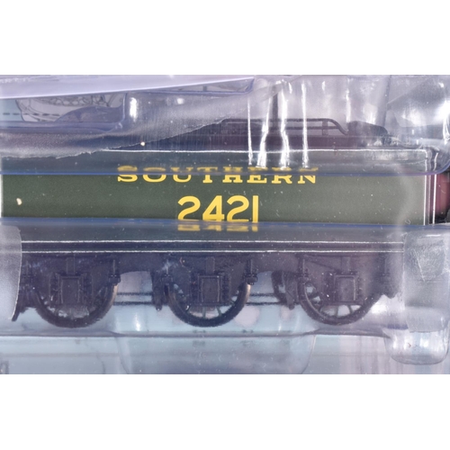 232 - A BOXED OO GAUGE BACHMANN BRANCHLINE MODEL RAILWAY Class H2 Atlantic 4-4-2, no. 2421 'South Foreland... 