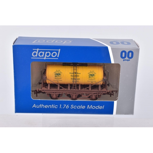 267 - ELEVEN BOXED OO GAUGE DAPOL TANKERS, to include two of the Culm Valley Dairy Co tankers, British Vin... 