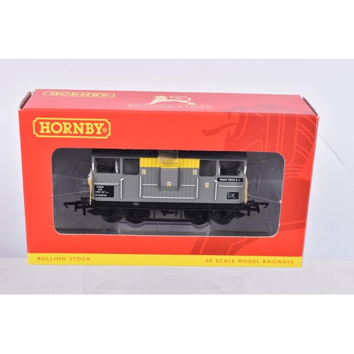 273 - TWELVE BOXED OO GAUGE HORNBY MODEL RAILWAYS ROLLING STOCK to include a 6 Wheel Milk Tank, United Dai... 