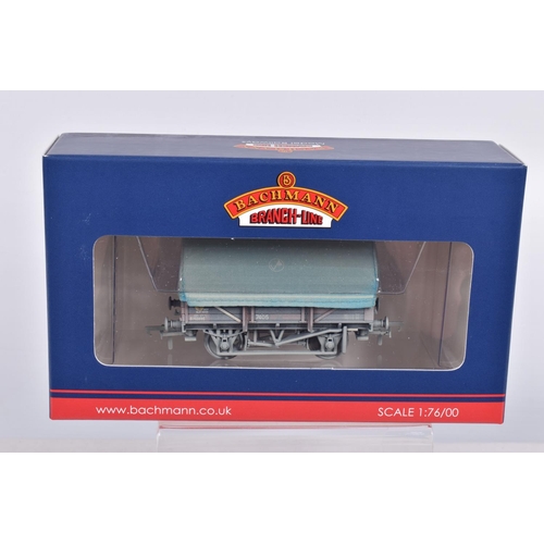 275 - TEN BOXED OO GAUGE BACHMANN BRANCHLINE WAGONS, to include four of the  China Clay in BR Bauxite Weat... 