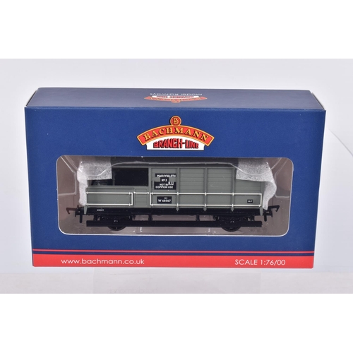 281 - THIRTEEN BOXED OO GAUGE BACHMANN BRANCHLINE MODEL RAILWAYS WAGONS, to include a Set of Three Norther... 