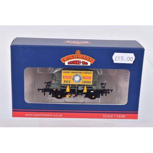 281 - THIRTEEN BOXED OO GAUGE BACHMANN BRANCHLINE MODEL RAILWAYS WAGONS, to include a Set of Three Norther... 