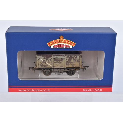 282 - TWELVE BOXED OO GAUGE BACHMANN BRANCHLINE MODEL RAILWAYS WAGONS, to include twelve of the 16 tone St... 