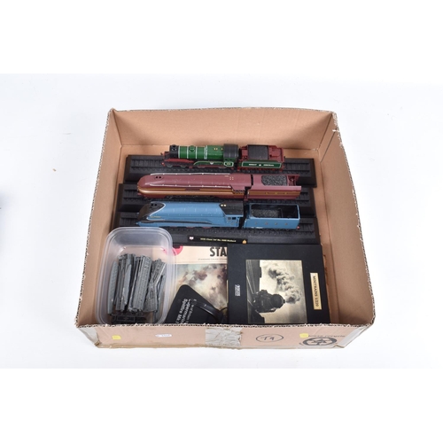 299 - A PART BOXED TRI-ANG RAILWAYS OO GAUGE GOODS SET, comprising class 3F 'Jinty' tank locomotive No.476... 