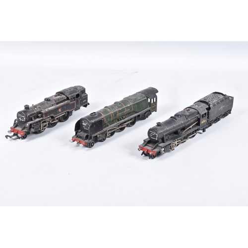 302 - FIVE UNBOXED HORNBY DUBLO LOCOMOTIVES, Castle class 'Bristol Castle' No.7013, B.R. green livery (EDL... 