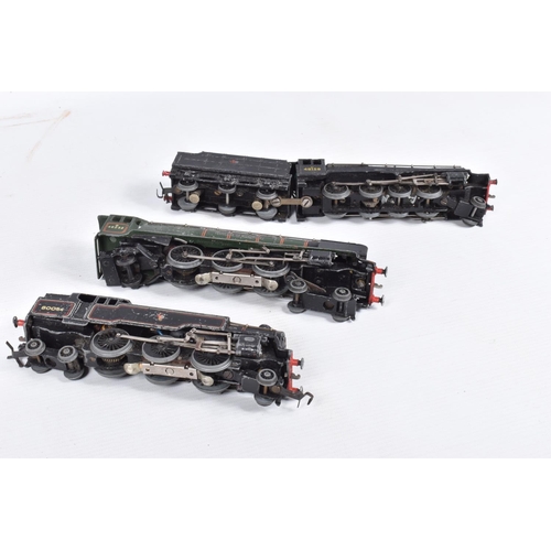 302 - FIVE UNBOXED HORNBY DUBLO LOCOMOTIVES, Castle class 'Bristol Castle' No.7013, B.R. green livery (EDL... 